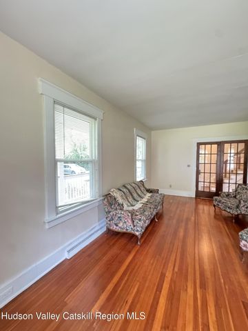 44 Apple Meadow Road, Hudson, NY 12534