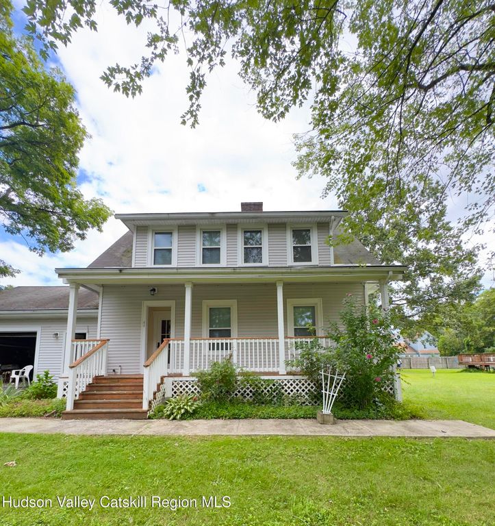 44 Apple Meadow Road, Hudson, NY 12534