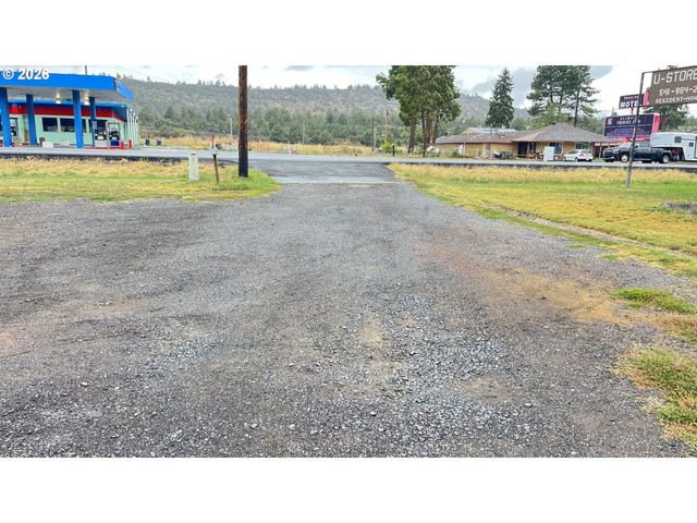 5405 N HIGHWAY 97, Klamath Falls, OR 97601