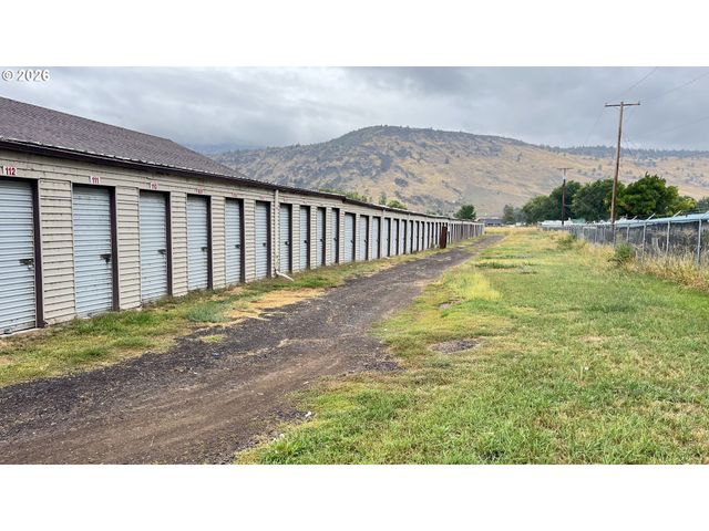 5405 N HIGHWAY 97, Klamath Falls, OR 97601