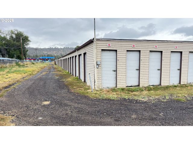 5405 N HIGHWAY 97, Klamath Falls, OR 97601