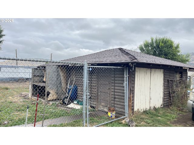 5405 N HIGHWAY 97, Klamath Falls, OR 97601