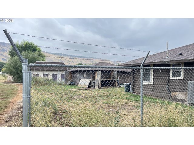 5405 N HIGHWAY 97, Klamath Falls, OR 97601