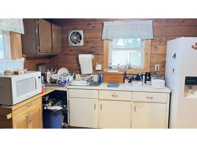 5405 N HIGHWAY 97, Klamath Falls, OR 97601