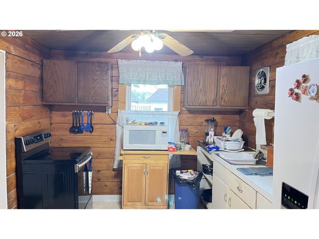 5405 N HIGHWAY 97, Klamath Falls, OR 97601