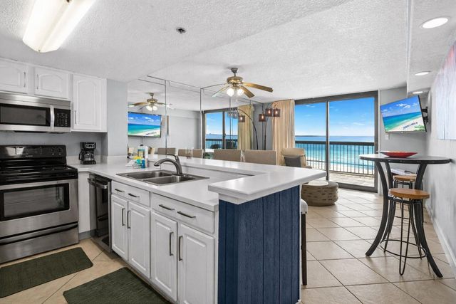 1040 Highway 98 E 811, Destin, FL 32541