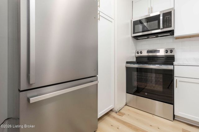 2505 Brownsboro Rd APT B5, Louisville, KY 40206