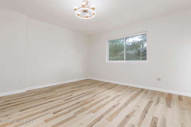 2505 Brownsboro Rd APT B5, Louisville, KY 40206