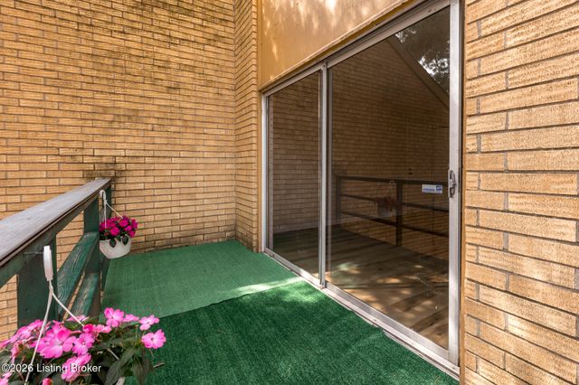 2505 Brownsboro Rd APT B5, Louisville, KY 40206