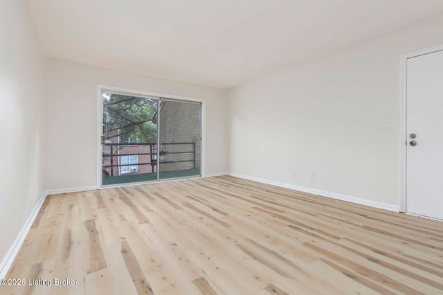 2505 Brownsboro Rd APT B5, Louisville, KY 40206
