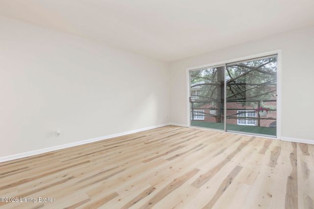 2505 Brownsboro Rd APT B5, Louisville, KY 40206