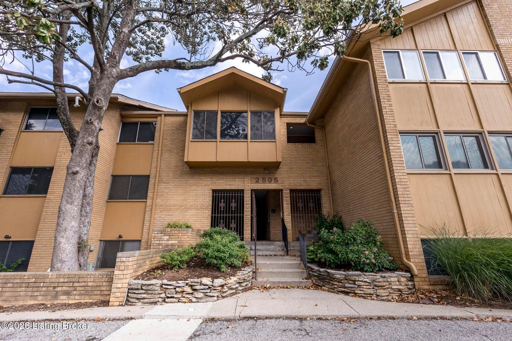 2505 Brownsboro Rd APT B5, Louisville, KY 40206