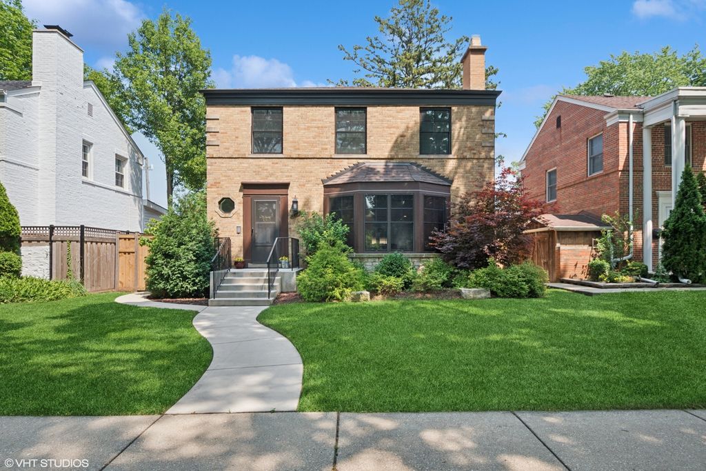 5449 N Lamon Avenue, Chicago, IL 60630