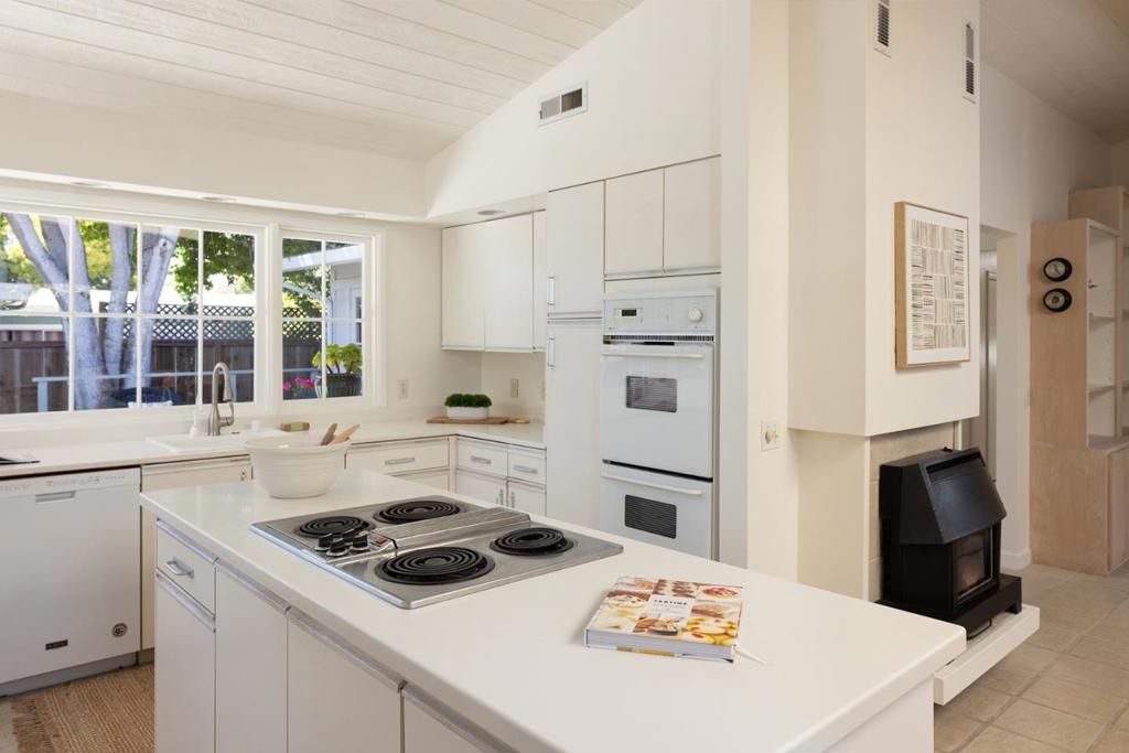 Image 10 of property listing at 26346 River Park Place, Carmel, CA 93923