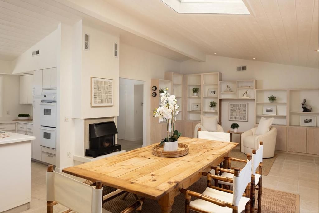 Image 11 of property listing at 26346 River Park Place, Carmel, CA 93923