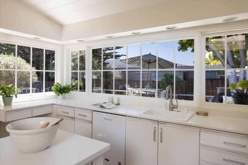 Image 6 of property listing at 26346 River Park Place, Carmel, CA 93923