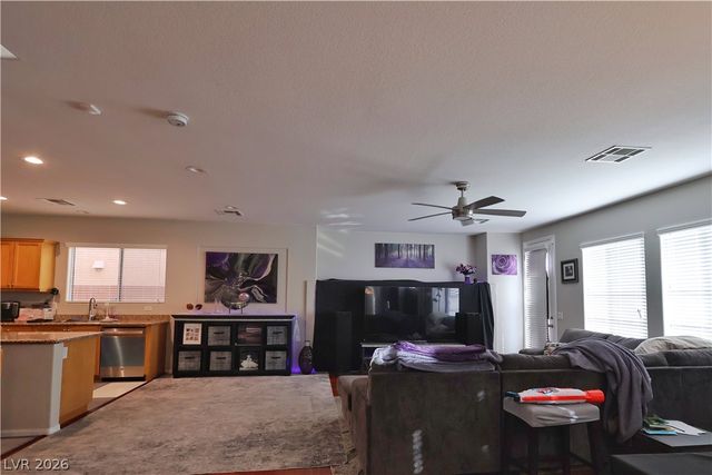 8079 Retriever Avenue, Las Vegas, NV 89147