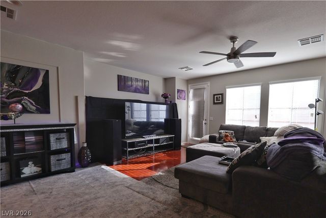 8079 Retriever Avenue, Las Vegas, NV 89147