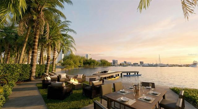 688 GOLDEN GATE POINT 202, Sarasota, FL 34236