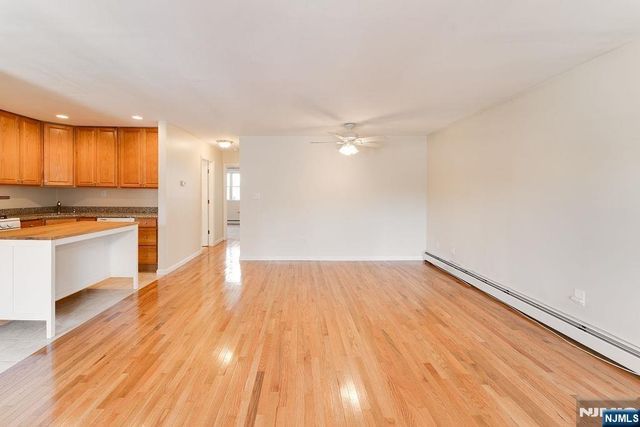 54 Chestnut Street, Weehawken, NJ 07086