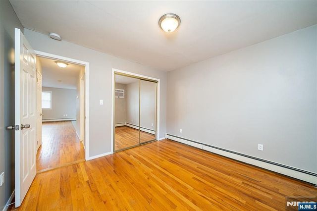 54 Chestnut Street, Weehawken, NJ 07086