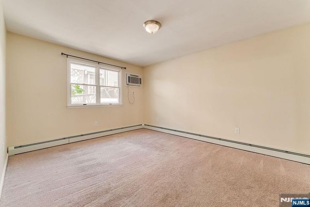 54 Chestnut Street, Weehawken, NJ 07086