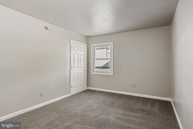 115 CRESTVIEW DR, Willingboro, NJ 08046