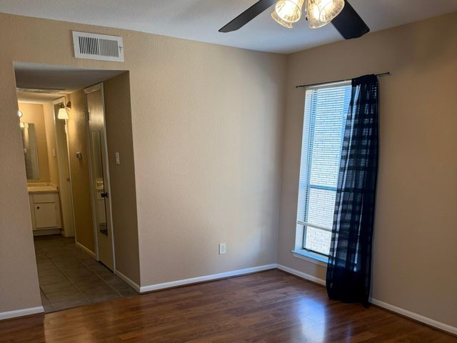9000 Bissonnet Street 512, Houston, TX 77074