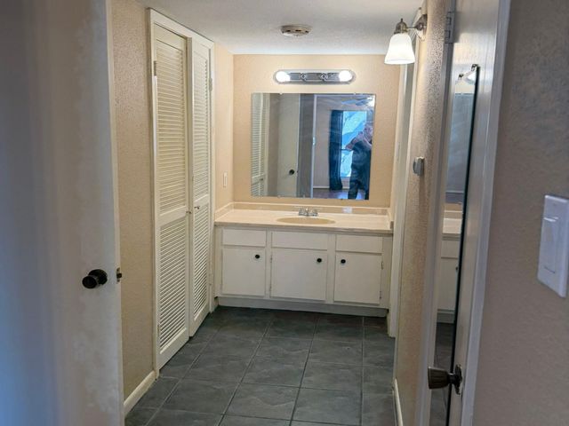 9000 Bissonnet Street 512, Houston, TX 77074