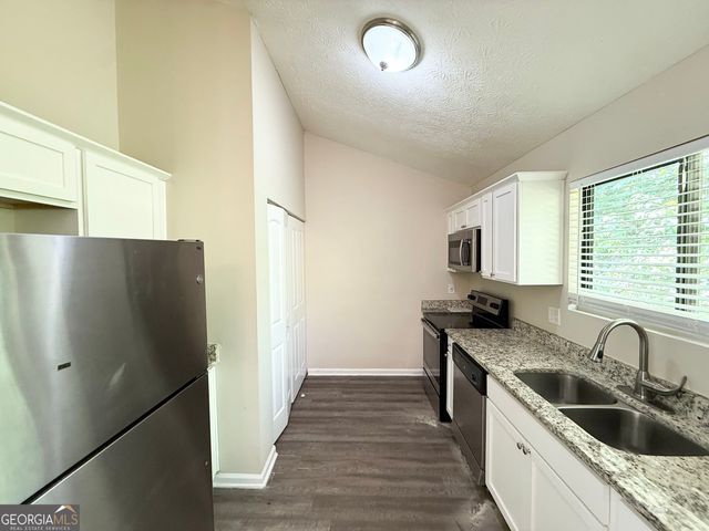 5112 Huxley Road, Stone Mountain, GA 30088