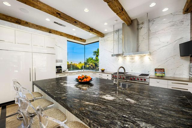 330 Metate Place, Palm Desert, CA 92260