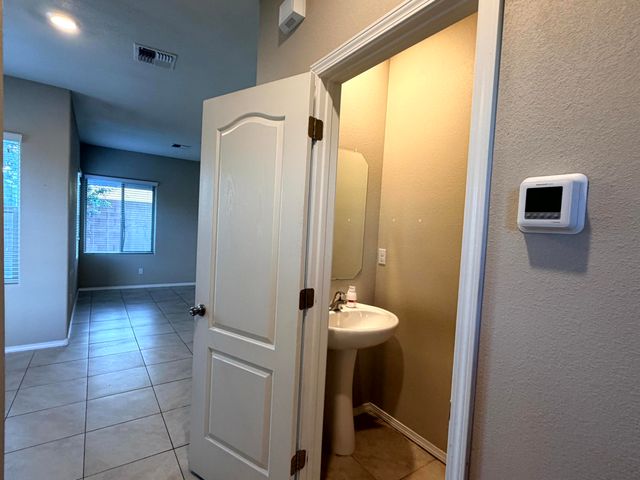 1600 Borrego Drive SE, Albuquerque, NM 87123