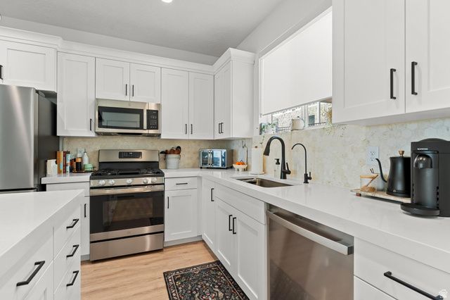 1022 W SHADOW BROOK LN, Lehi, UT 84048