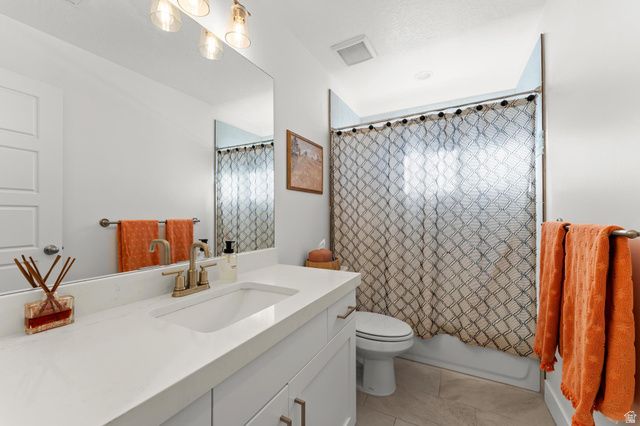 1022 W SHADOW BROOK LN, Lehi, UT 84048