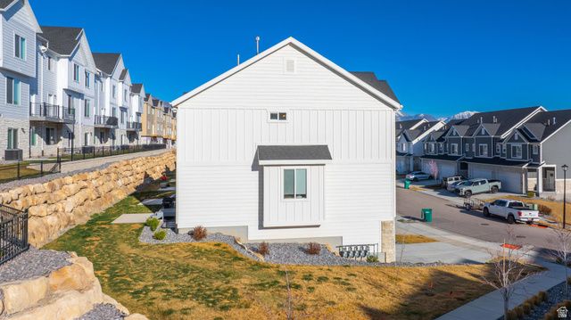 1022 W SHADOW BROOK LN, Lehi, UT 84048