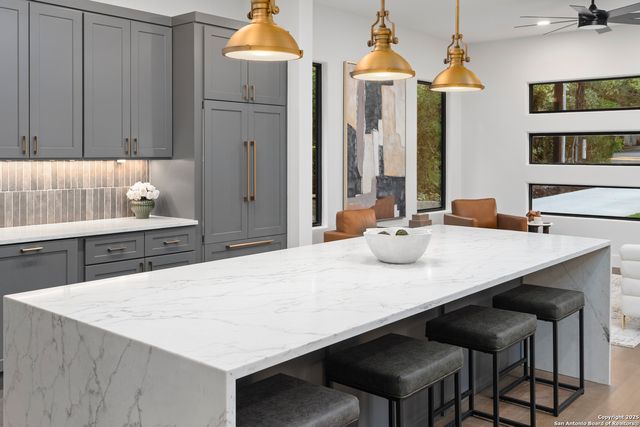 434 College Blvd, Alamo Heights, TX 78209