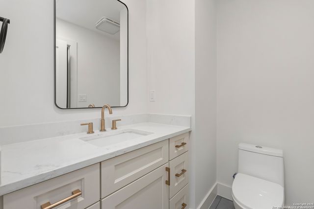 434 College Blvd, Alamo Heights, TX 78209