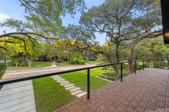 434 College Blvd, Alamo Heights, TX 78209