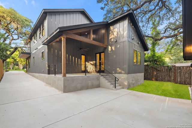 434 College Blvd, Alamo Heights, TX 78209