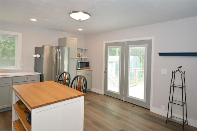 12511 S 18th Street, Vicksburg, MI 49097