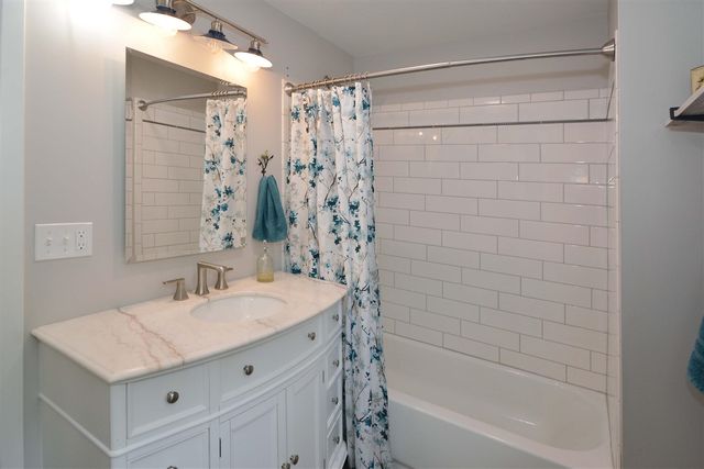 12511 S 18th Street, Vicksburg, MI 49097