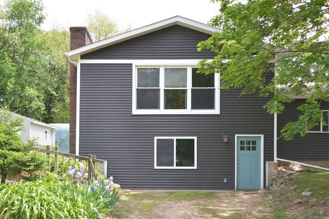 12511 S 18th Street, Vicksburg, MI 49097