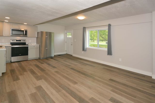 12511 S 18th Street, Vicksburg, MI 49097