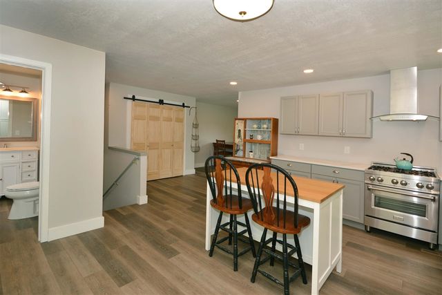 12511 S 18th Street, Vicksburg, MI 49097