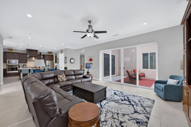 768 Overstone Avenue, Madera, CA 93636