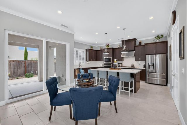 768 Overstone Avenue, Madera, CA 93636