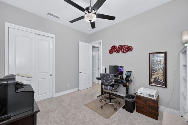 768 Overstone Avenue, Madera, CA 93636