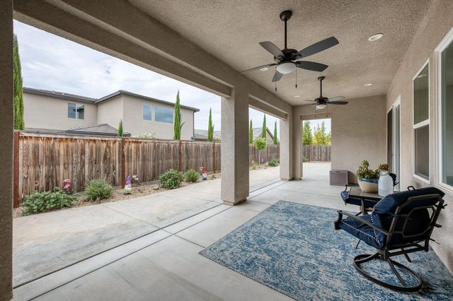 768 Overstone Avenue, Madera, CA 93636