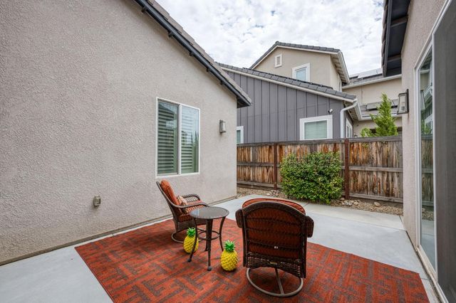 768 Overstone Avenue, Madera, CA 93636