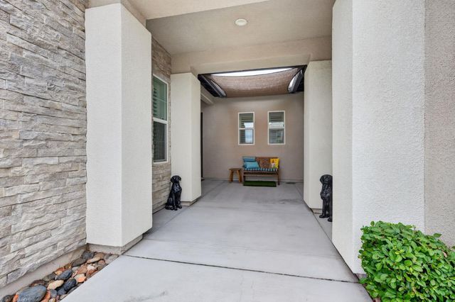 768 Overstone Avenue, Madera, CA 93636